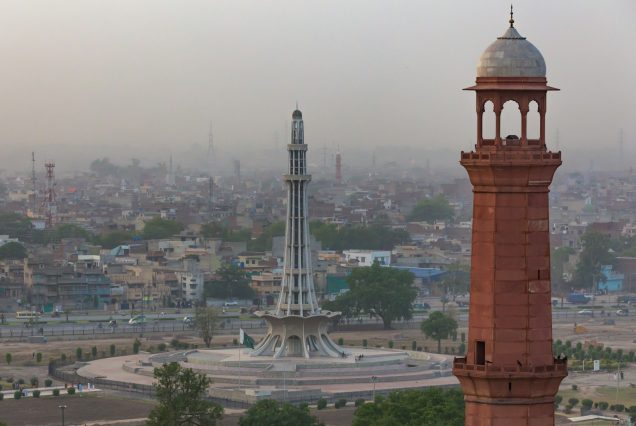 Fly to Pakistan